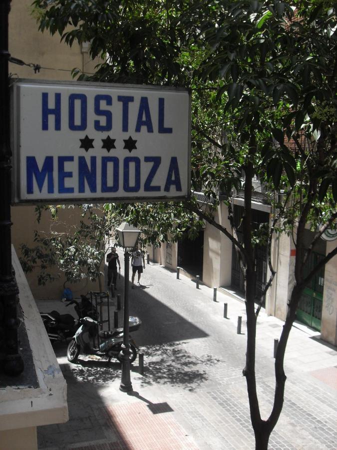 Hostal Mendoza Madrid Pokoj fotografie
